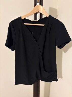 Etro Black Short-Sleeve 100 % silk Wrap Blouse